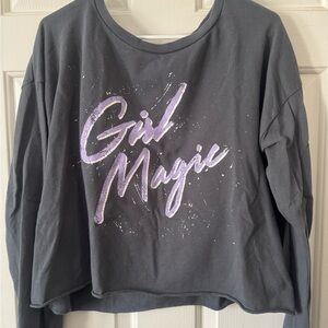 Cropped Sweatshirt only worn a couple of times